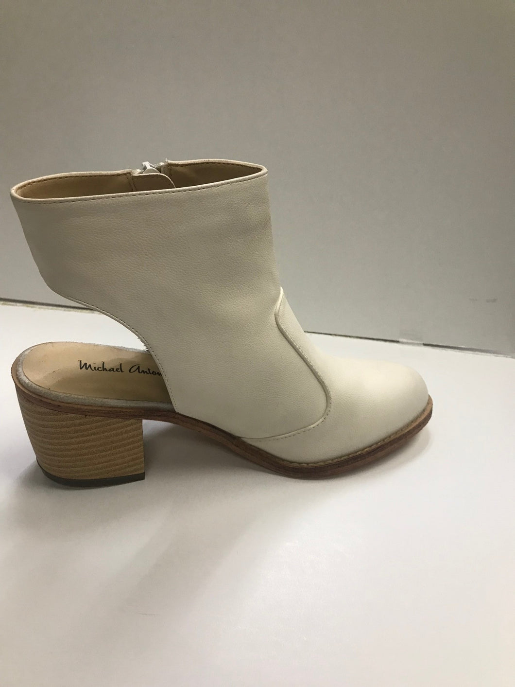 Micheal Angeleno ankle sling boots Cream